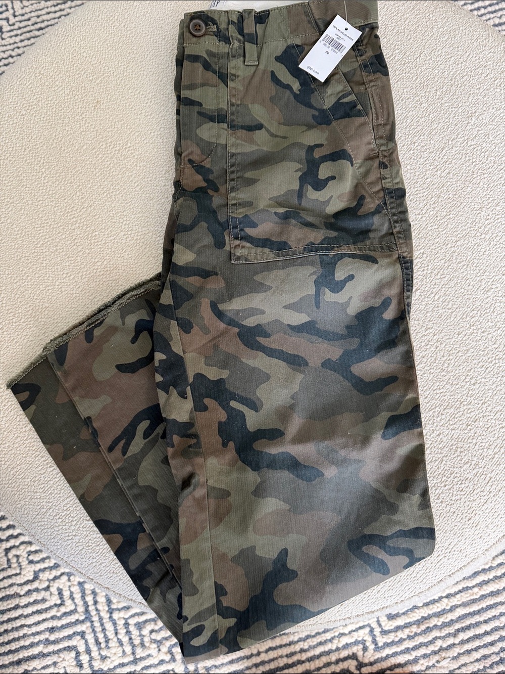 Women's Camouflage Cargo Pants - Olive Camo